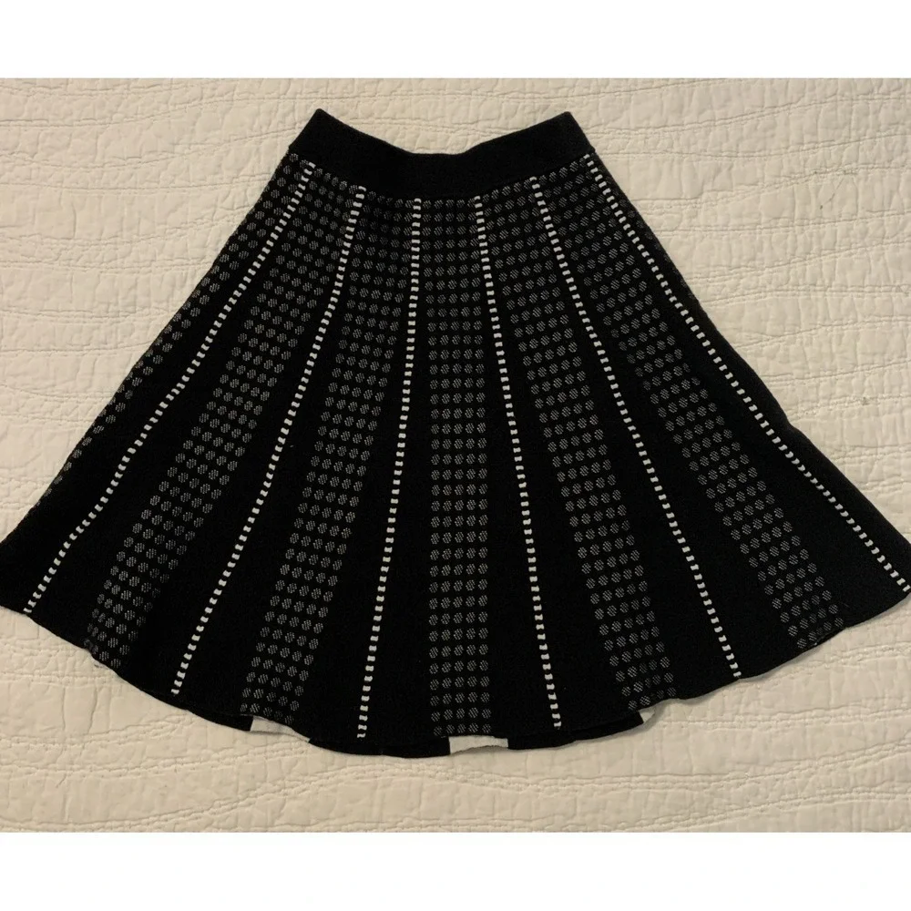 BCBGMAXAZRIA Black & White Cotton A-Line Skater Skirt Size S